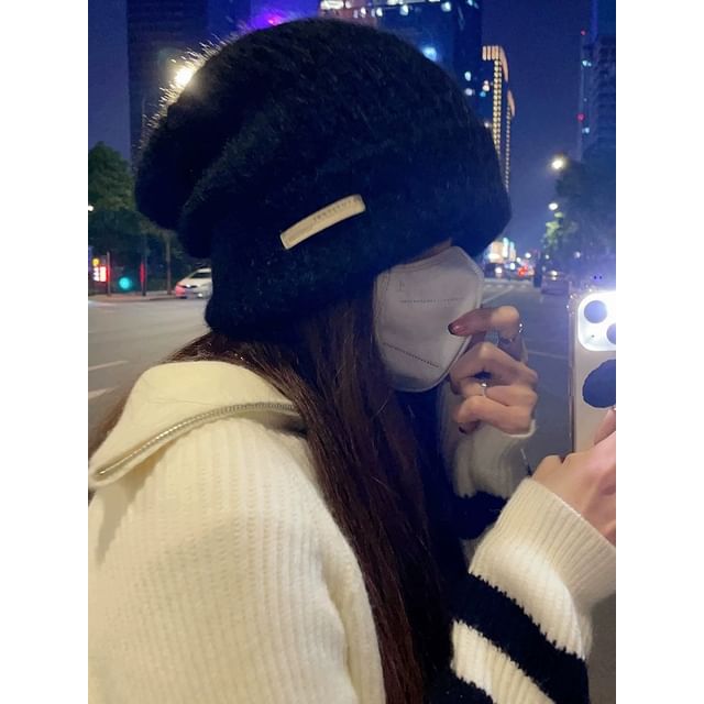 Knit Beanie Ribbed Plain / Applique