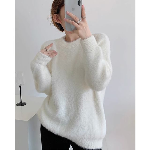 Round Neck Plain Fluffy Sweater