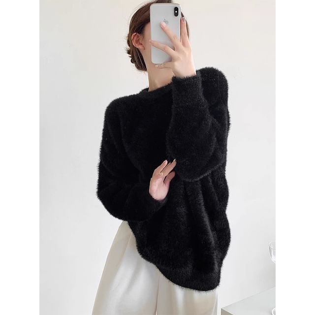 Round Neck Plain Fluffy Sweater