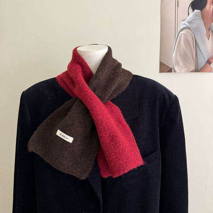 Two-Tone Scarf Knit