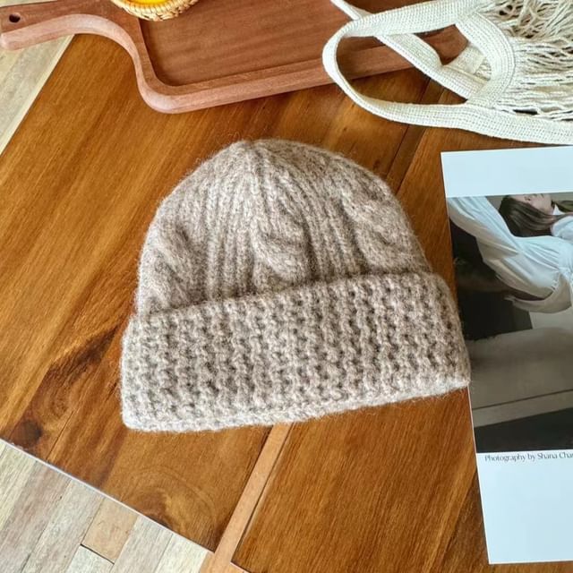 Knit Cable Beanie Plain