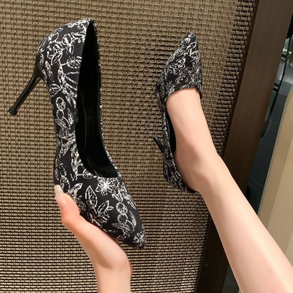 Pointed Floral Toe Stiletto Pumps Print
