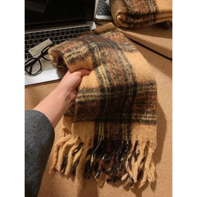 Dog Scarf / Plaid Applique