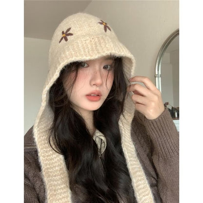 Knit Bonnet Embroidered Floral Hat