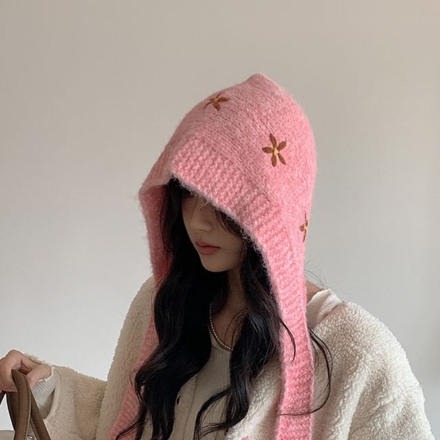 Knit Bonnet Embroidered Floral Hat