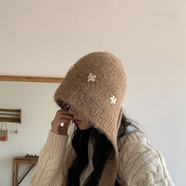 Knit Bonnet Embroidered Floral Hat