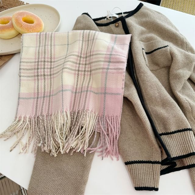 Plaid Fringed Scarf