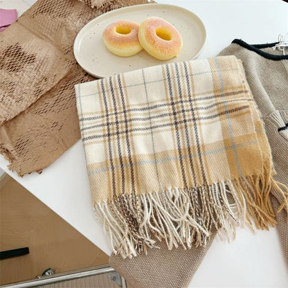 Plaid Fringed Scarf