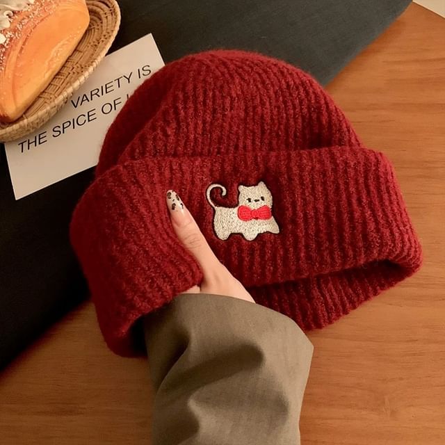 Embroidered Beanie Cat Knit