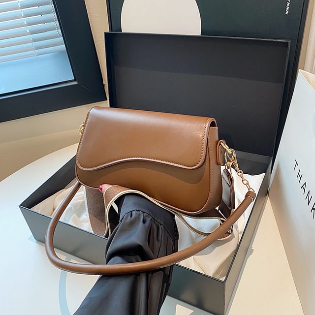 Asymmetrical Shoulder Leather Faux Bag