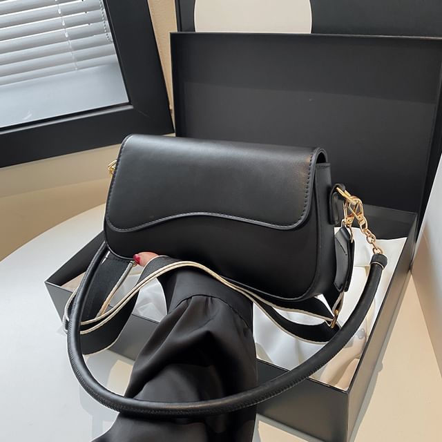 Asymmetrical Shoulder Leather Faux Bag