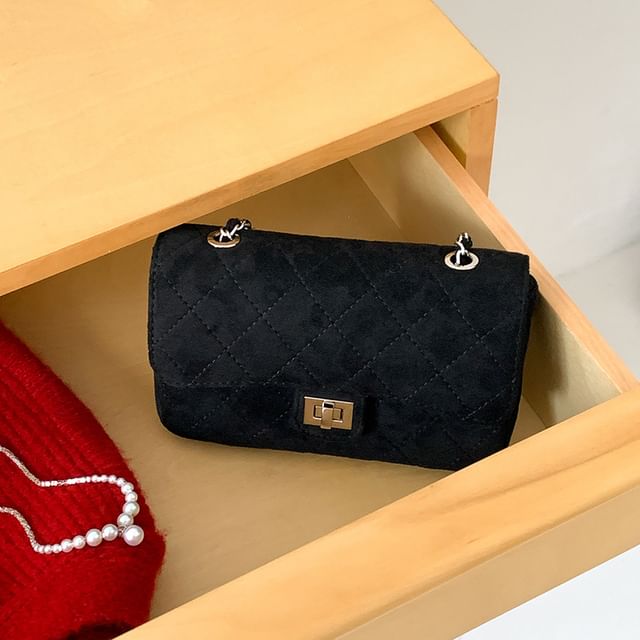 Flap Strap Crossbody Quilted Chain Bag