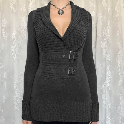 Cropped Plain Up V-Neck Sweater Buckle