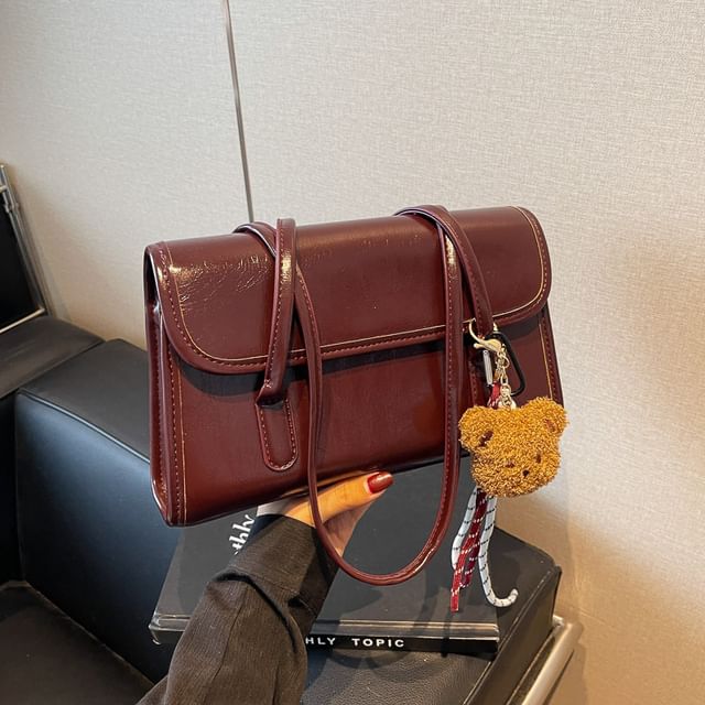 Flap Set: + Charm Bag Faux Leather Plain Tote