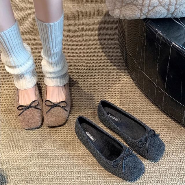 Flats Bow Toe Accent Square