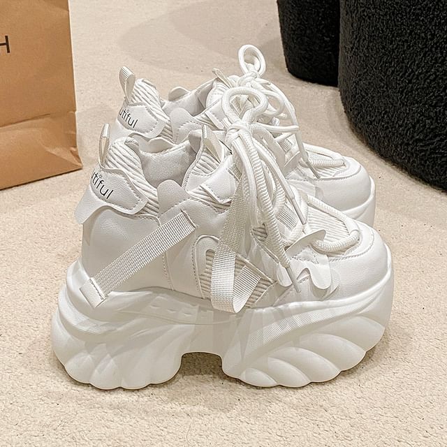 Lace-Up Sneakers Platform