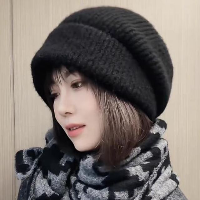 Beanie Patterned / Plain