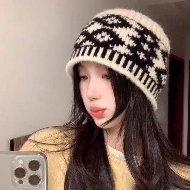 Beanie Patterned / Plain