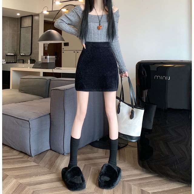 Plain Mini Skirt High Fluffy Rise Pencil