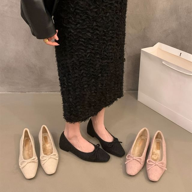 Toe Flats Bow Square