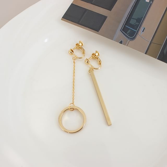 Clip Earring / Drop Asymmetrical On Star