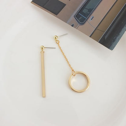 Clip Earring / Drop Asymmetrical On Star