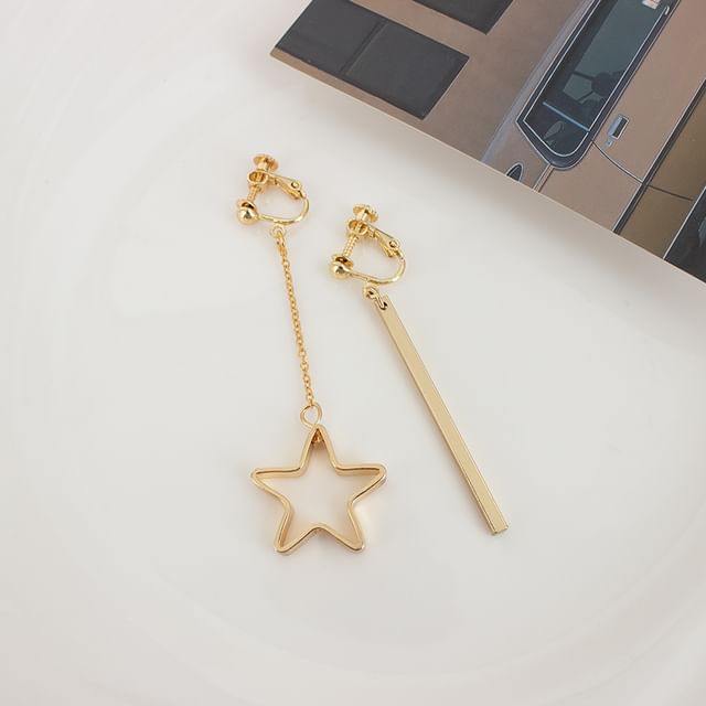 Clip Earring / Drop Asymmetrical On Star