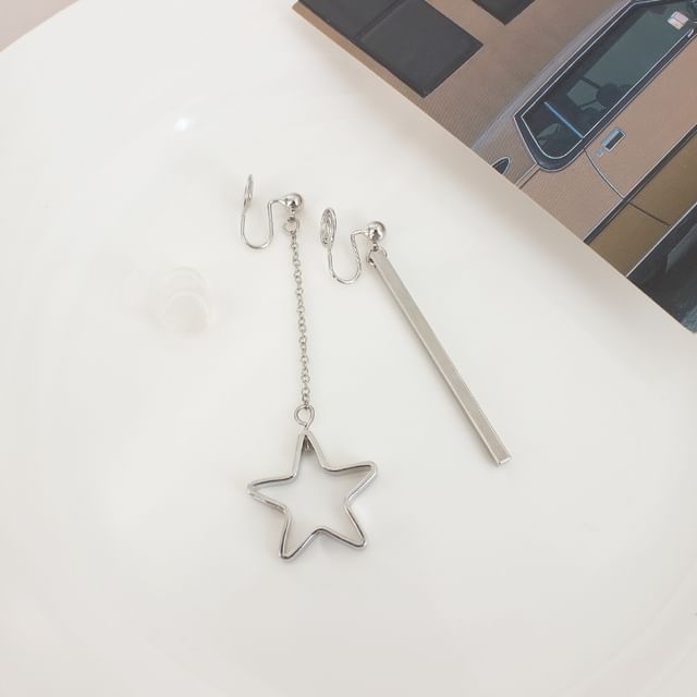 Clip Earring / Drop Asymmetrical On Star