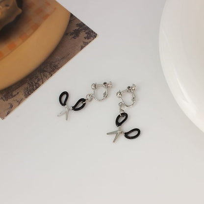 Drop / On Scissor Clip Earring
