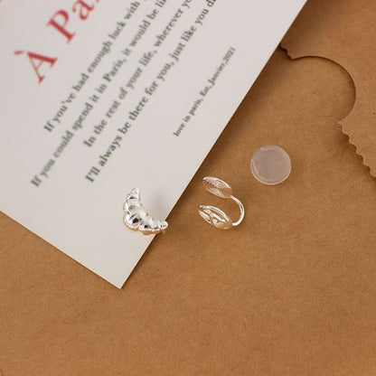 Earring On Asymmetrical Pastry Clip / Stud