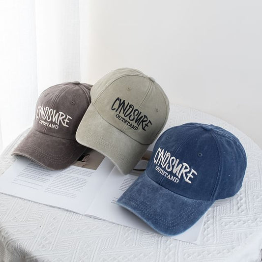 Cap Lettering Washed