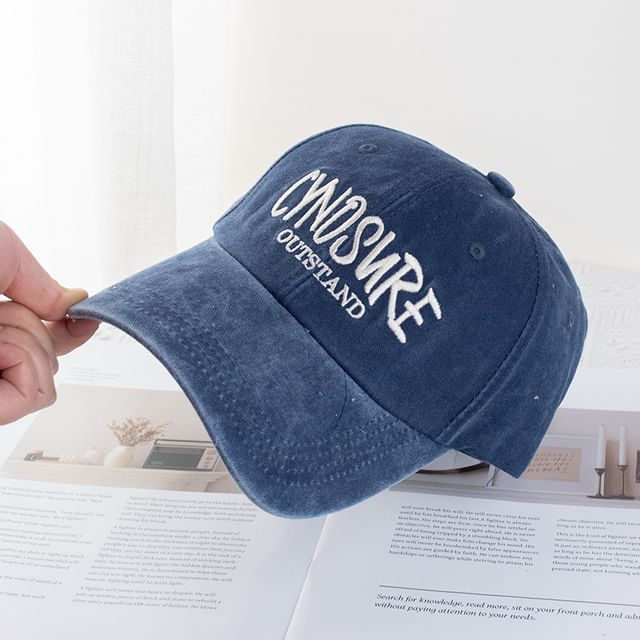 Cap Lettering Washed