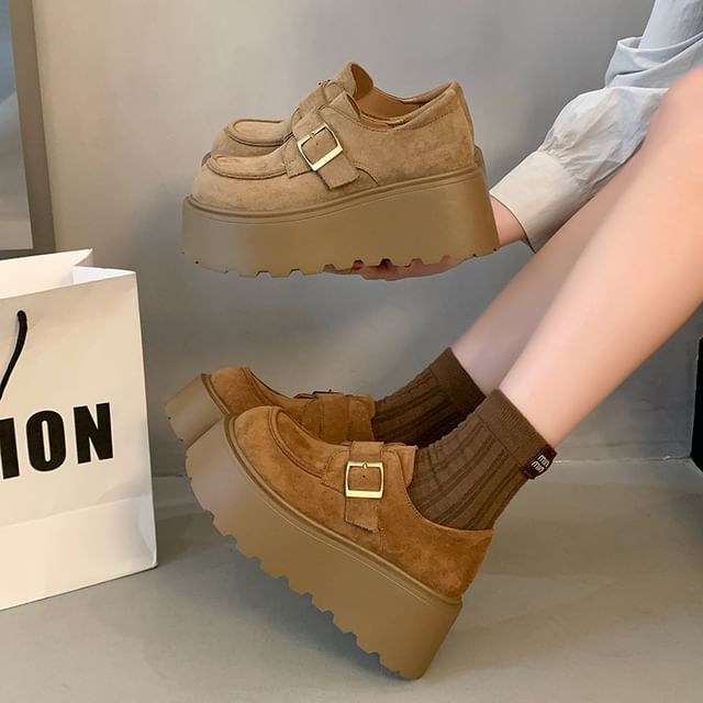 Buckled Shoes Faux Platform Plain Suede