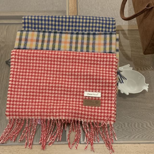 Applique Fringed Scarf Plaid Trim