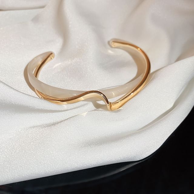 Open Print Twisted / Leopard Bangle