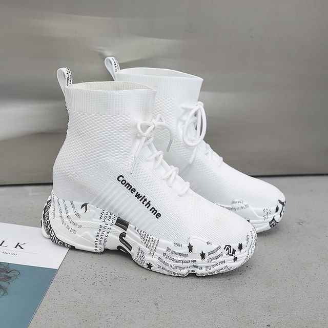 Short Lace-Up Boots Printed Platform