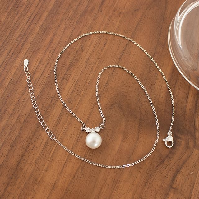 Star Pearl Pendant / Necklace Rhinestone Faux