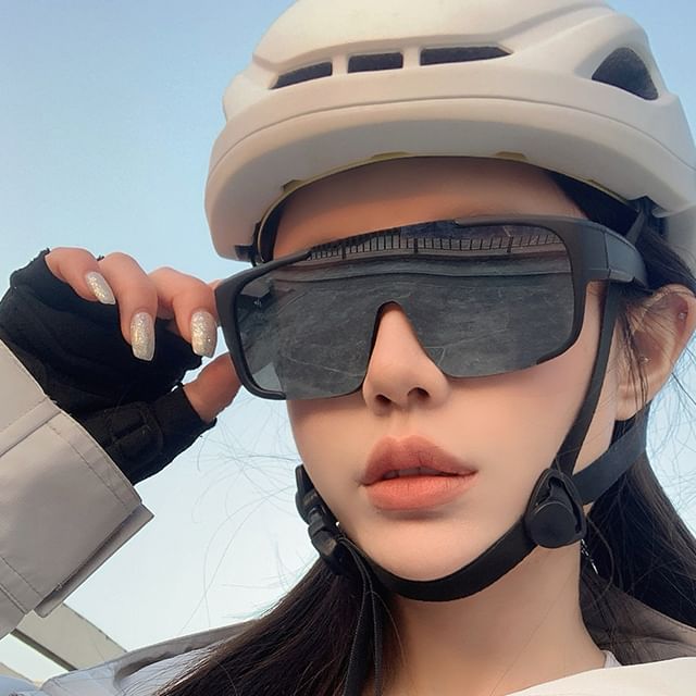 Sports Sunglasses Square