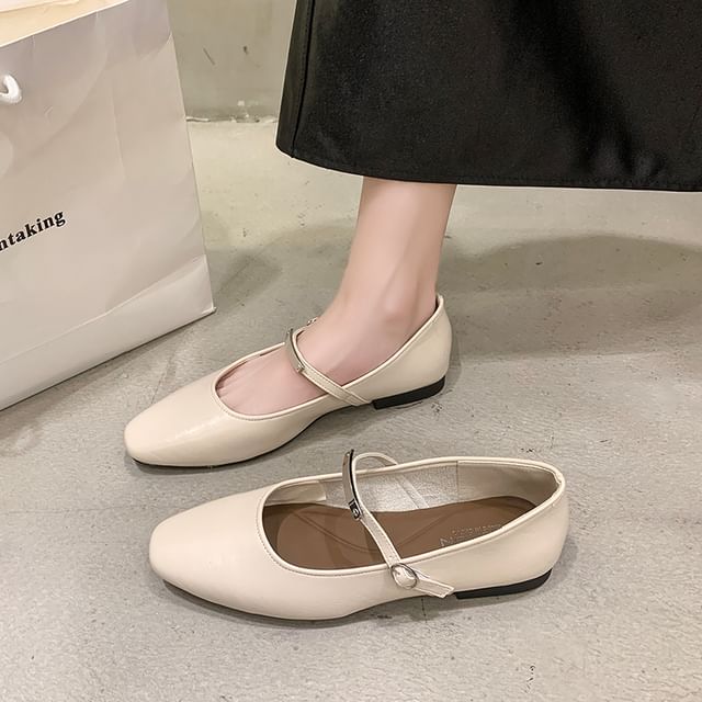 Buckle Jane Accent Mary Shoes Metal