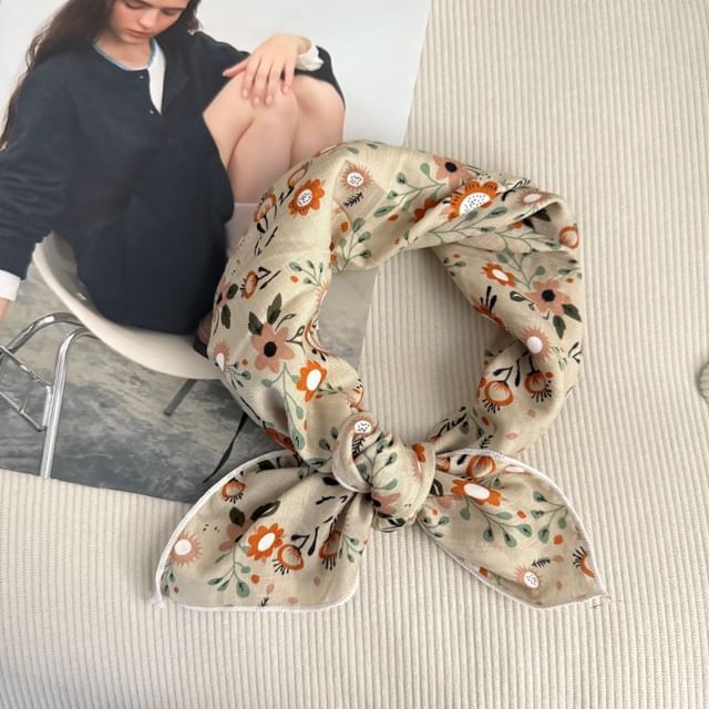 Floral Square Print Scarf