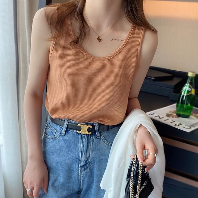 Scoop Neck Tank Top Plain