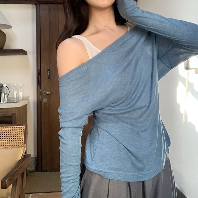 Cold-Shoulder Tone Two T-Shirt Two-Piece Mock Long-Sleeve