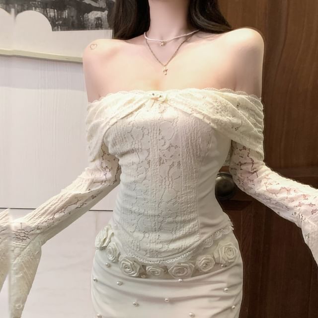 Floral Mini Lace Pencil Long-Sleeve Top Skirt Off-Shoulder / Panel Slim Rise Crop Fit High Accent