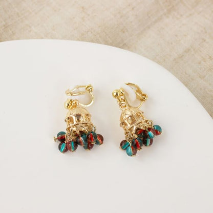 / On Clip Chandelier Earring Beaded
