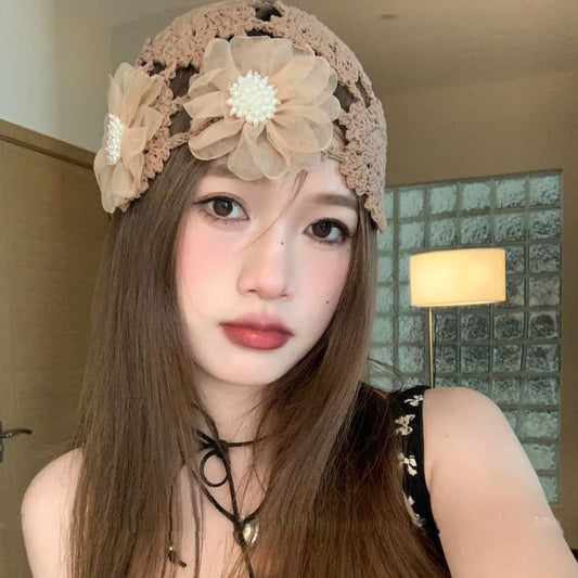 Knit Bonnet Hat Floral