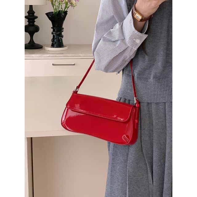 Shoulder Flap Patent Bag