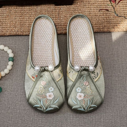 Faux Floral Pearl Embroidered Mules