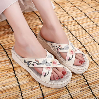 Embroidery Strap Floral Sandals Cross