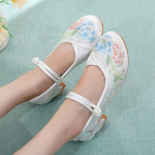 Heel Embroidery Pumps Floral Block