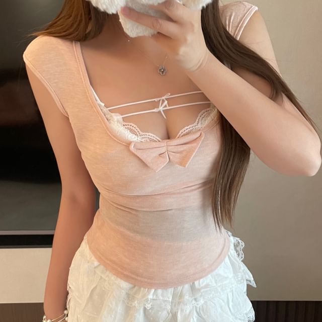 Slim Fit Cap-Sleeve Neck T-Shirt Lace Panel Bra Top / Bow Scoop